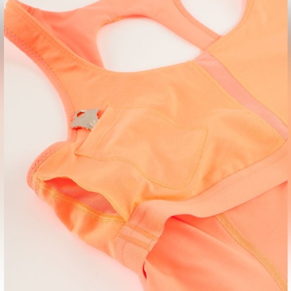 Lululemon Run Pace Pink back mash Size 6 Tank - Picture 13 of 13